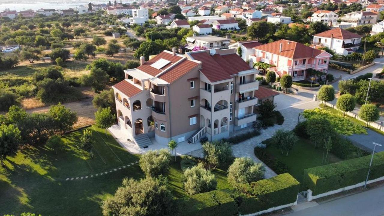 Luxury Apartments Garden Сукошан Экстерьер фото