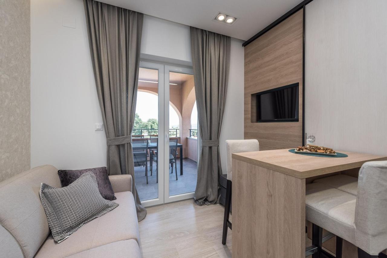 Luxury Apartments Garden Сукошан Экстерьер фото