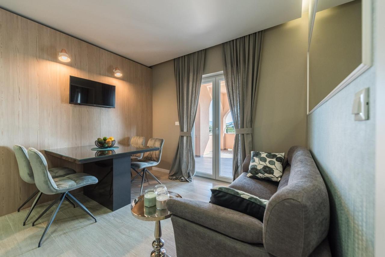 Luxury Apartments Garden Сукошан Экстерьер фото